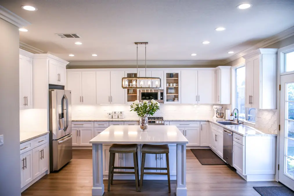 professional cabinet refinishing